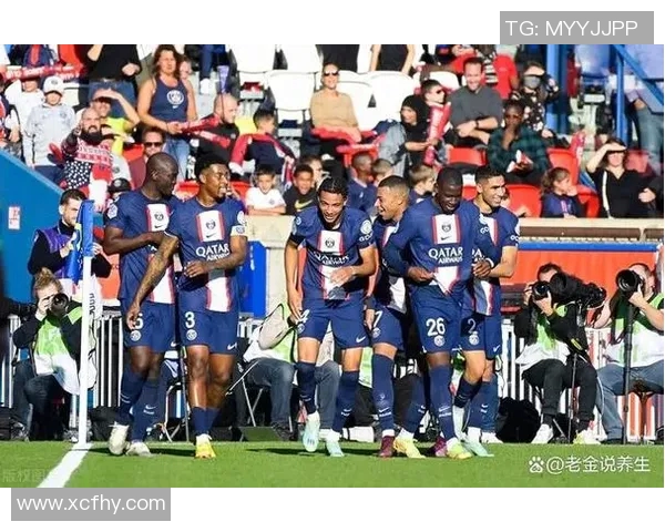 耐克签约足球明星阵容揭秘引发球迷热议与期待