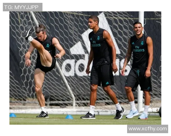 越南足球明星展现完美腹肌魅力照片引发网友热议