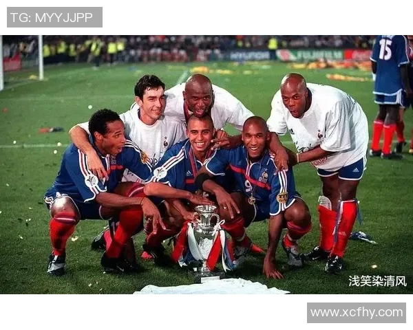 大连足球明星队友盘点他们的辉煌成就与传奇故事