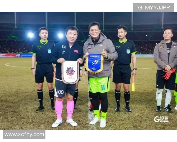 足球明星黄渤的精彩人生与足球成就全解析视频